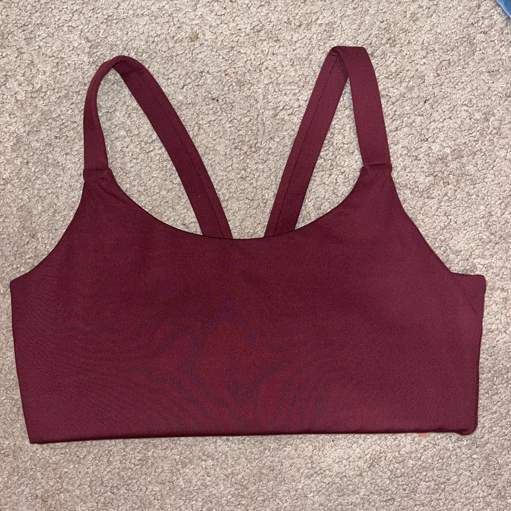 Girlfriend Collective Lou V-Back Bra in Plum